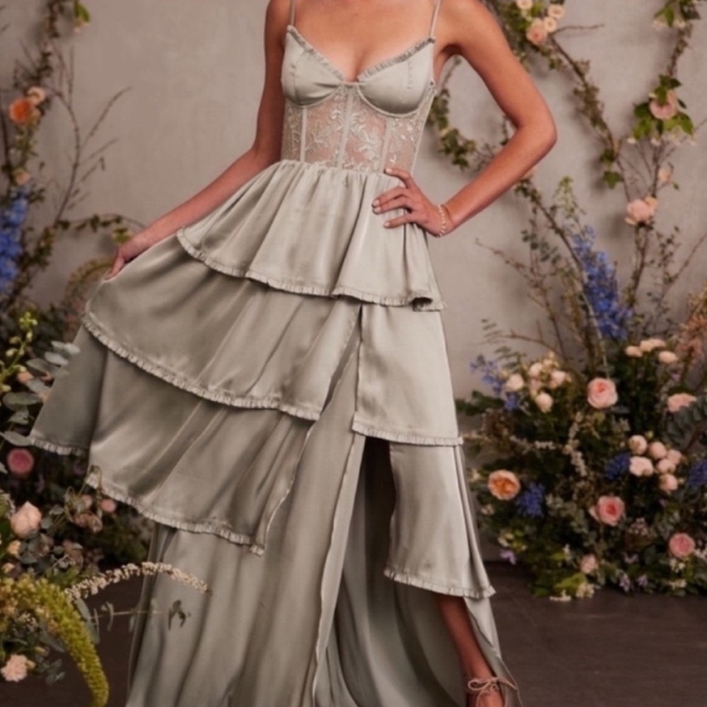 NWT V. Chapman Dakota Maxi Dress Sage Green